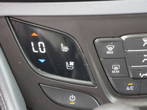 Used 2019 Buick Envision Premium w/ Driver Confidence Package AWD/4WD image 34
