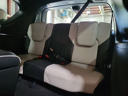 Used 2019 INFINITI QX80 Limited w/ All-Season Package image 28