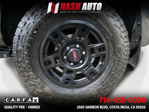 Used 2016 Toyota 4Runner SR5 AWD/4WD image 10