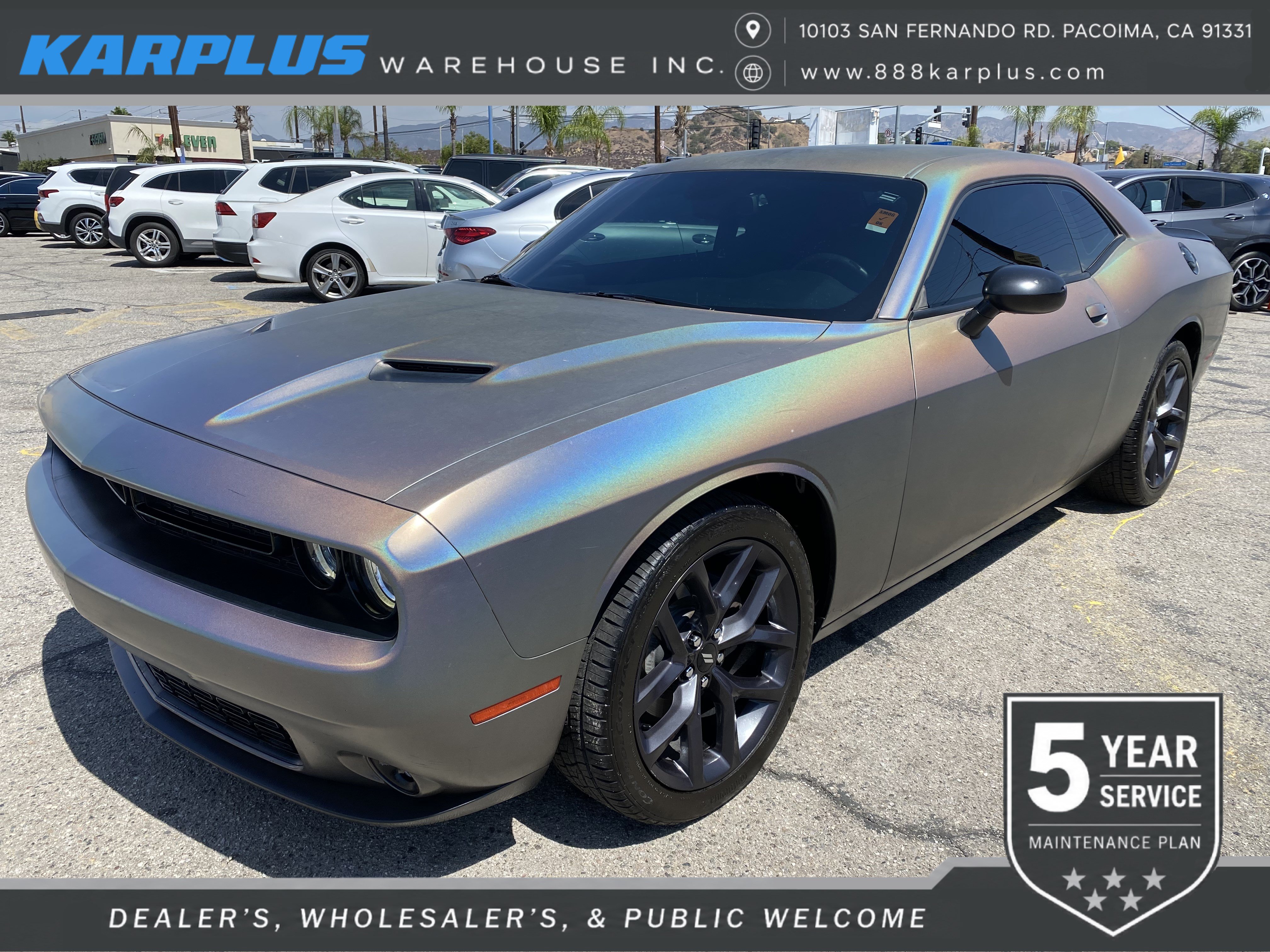 Used 2019 Dodge Challenger SXT w/ Blacktop Package RWD image 1