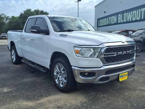 Used 2022 RAM 1500 Big Horn AWD/4WD image 3