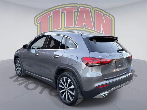Used 2021 Mercedes-Benz GLA 250 4MATIC image 3