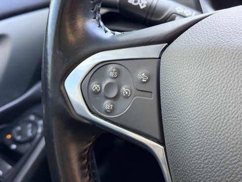 Certified 2022 Chevrolet Traverse LT w/ Midnight/Sport Edition image 10