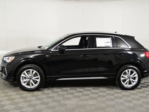 New 2025 Audi Q5 Premium w/ Convenience Package image 2