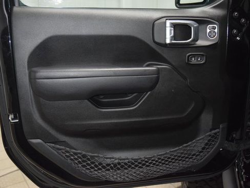 Used 2024 Jeep Wrangler Sport S image 42