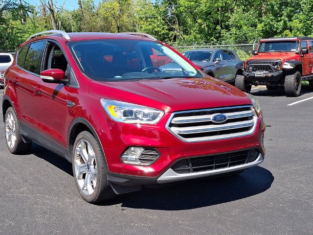 Used 2019 Ford Escape Titanium AWD/4WD image 2