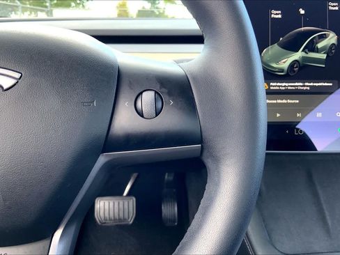 Used 2021 Tesla Model 3 Standard Range Plus RWD image 23