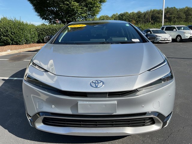 Used 2024 Toyota Prius Prime FWD image 4