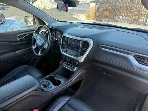 Used 2022 GMC Acadia SLT image 12