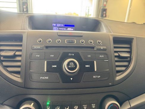Used 2014 Honda CR-V LX image 11