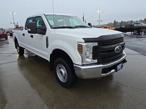 Used 2018 Ford F350 XL w/ Power Equipment Group image 8