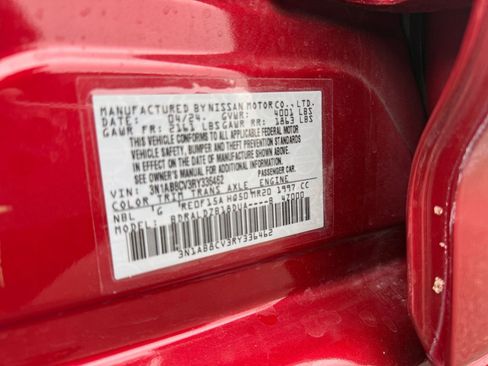 Used 2024 Nissan Sentra SV image 27