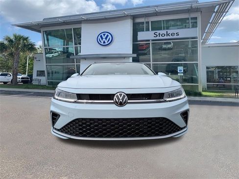 New 2026 Volkswagen Jetta SE image 9