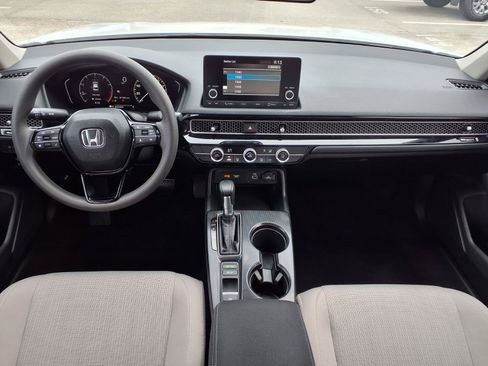 Used 2024 Honda Civic LX image 4