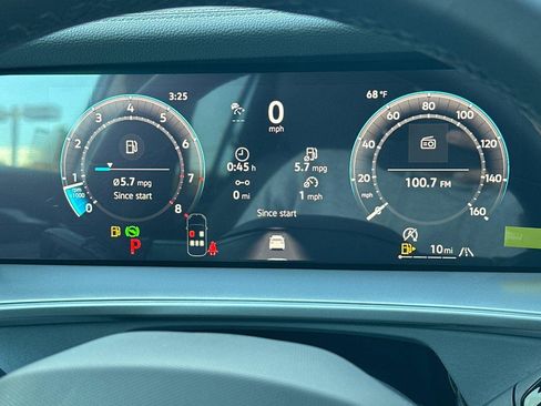 New 2026 Volkswagen Tiguan SE R-Line image 23