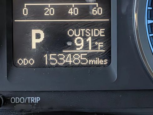 Used 2017 Toyota Corolla LE FWD image 32
