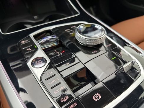 Used 2025 BMW X5 M60i image 13