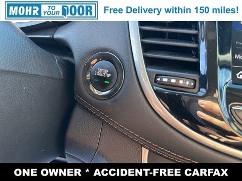 Used 2022 Chevrolet Trax LT w/ LT Convenience Package image 20