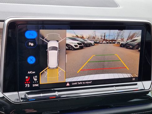 Used 2026 Volkswagen Atlas SEL Premium R-Line image 24