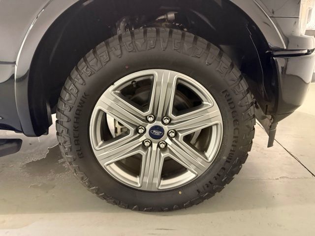 Used 2018 Ford F150 XLT w/ Equipment Group 302A Luxury AWD/4WD image 28