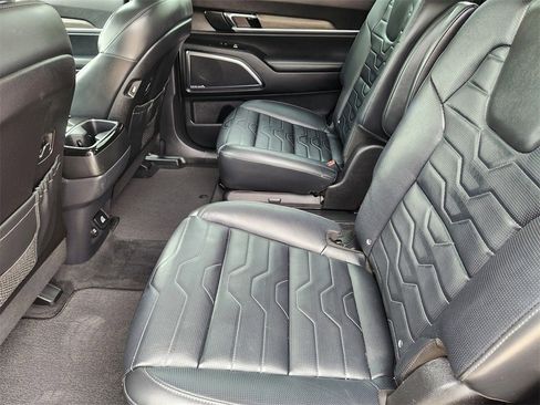 Certified 2021 Kia Telluride SX w/ SX Prestige Package image 33