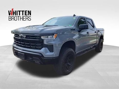 Used 2024 Chevrolet Silverado 1500 LT Trail Boss w/ Convenience Package II AWD/4WD image 1
