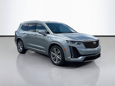 Used 2024 Cadillac XT6 Premium Luxury FWD image 7