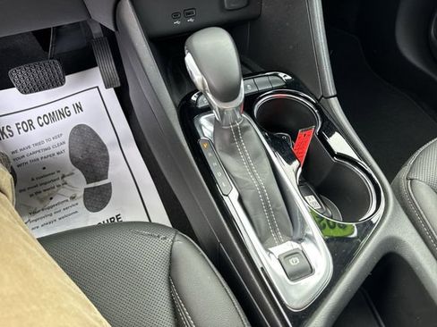 Used 2024 Buick Encore GX Sport Touring w/ Experience Buick Package image 15