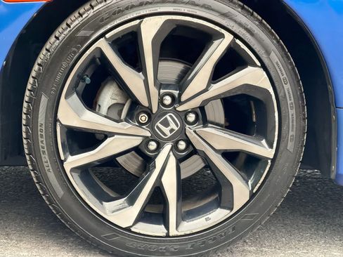 Used 2019 Honda Civic Sport image 14