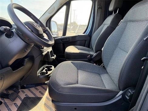 New 2025 RAM ProMaster 2500 w/ Quick Order Package 22G SLT image 18