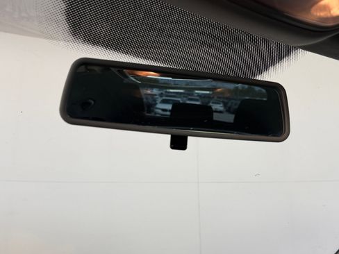 Used 2014 Volkswagen Tiguan S image 18