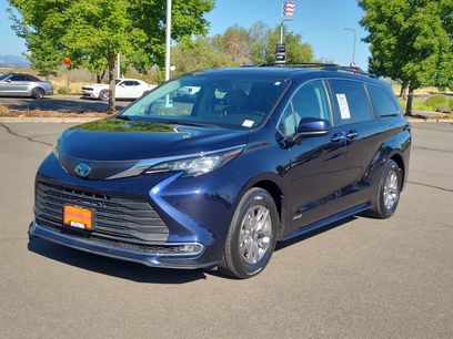 Used 2021 Toyota Sienna XLE