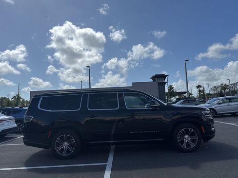 Used 2024 Jeep Grand Wagoneer L 4WD image 2