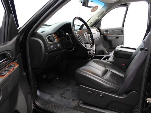 Used 2011 Chevrolet Silverado 2500 LTZ w/ LTZ Plus Package AWD/4WD image 17