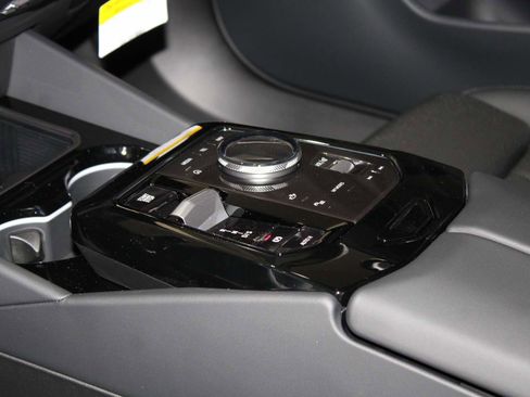 New 2026 BMW 530i image 12