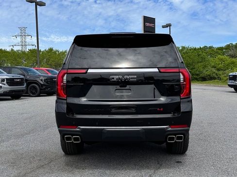 New 2026 GMC Yukon AT4 w/ AT4 Premium Package AWD/4WD image 8