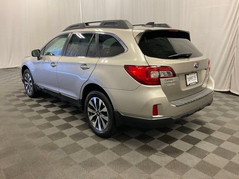 Used 2016 Subaru Outback 2.5i Limited AWD/4WD image 4