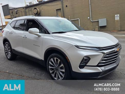 Used 2024 Chevrolet Blazer Premier image 9