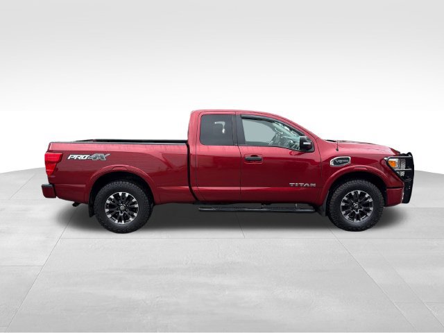 Used 2017 Nissan Titan PRO-4X AWD/4WD image 2