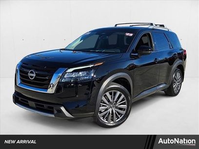 Used 2025 Nissan Pathfinder SL w/ SL Premium Package