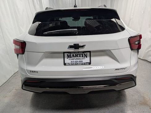 New 2026 Chevrolet Trax ACTIV w/ Sunroof Package image 4