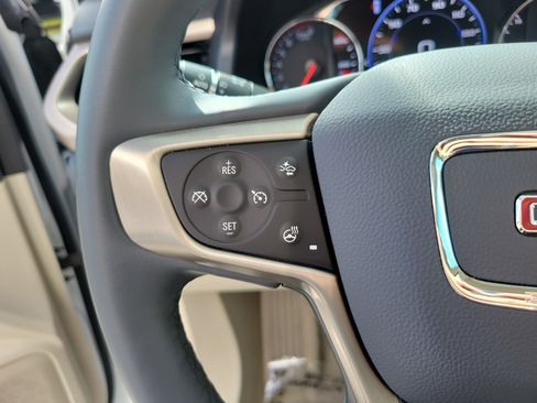 Used 2023 GMC Acadia Denali w/ Denali Ultimate Package image 21