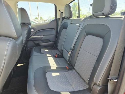 Used 2017 Chevrolet Colorado Z71 AWD/4WD image 8