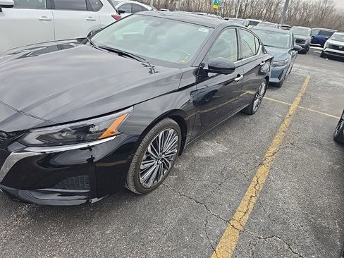 Used 2025 Nissan Altima 2.5 SL image 2