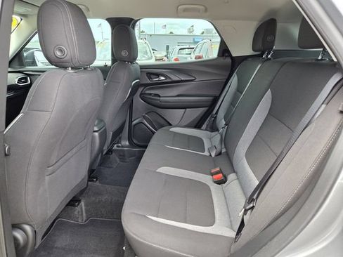 Used 2023 Chevrolet TrailBlazer LS AWD/4WD image 15