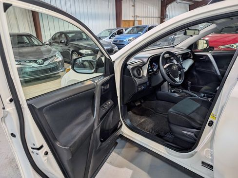 Used 2017 Toyota RAV4 LE w/ All Weather Liner Package AWD/4WD image 13