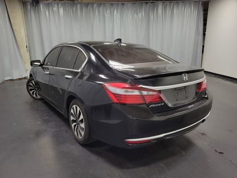 Used 2017 Honda Accord Hybrid Sedan image 6