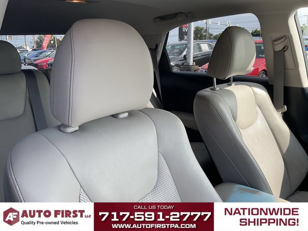 Used 2013 Lexus RX 450h AWD image 18