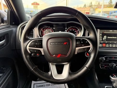 Used 2018 Dodge Charger SXT Plus image 19