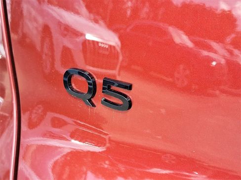 New 2025 Audi Q5 Premium Plus image 6